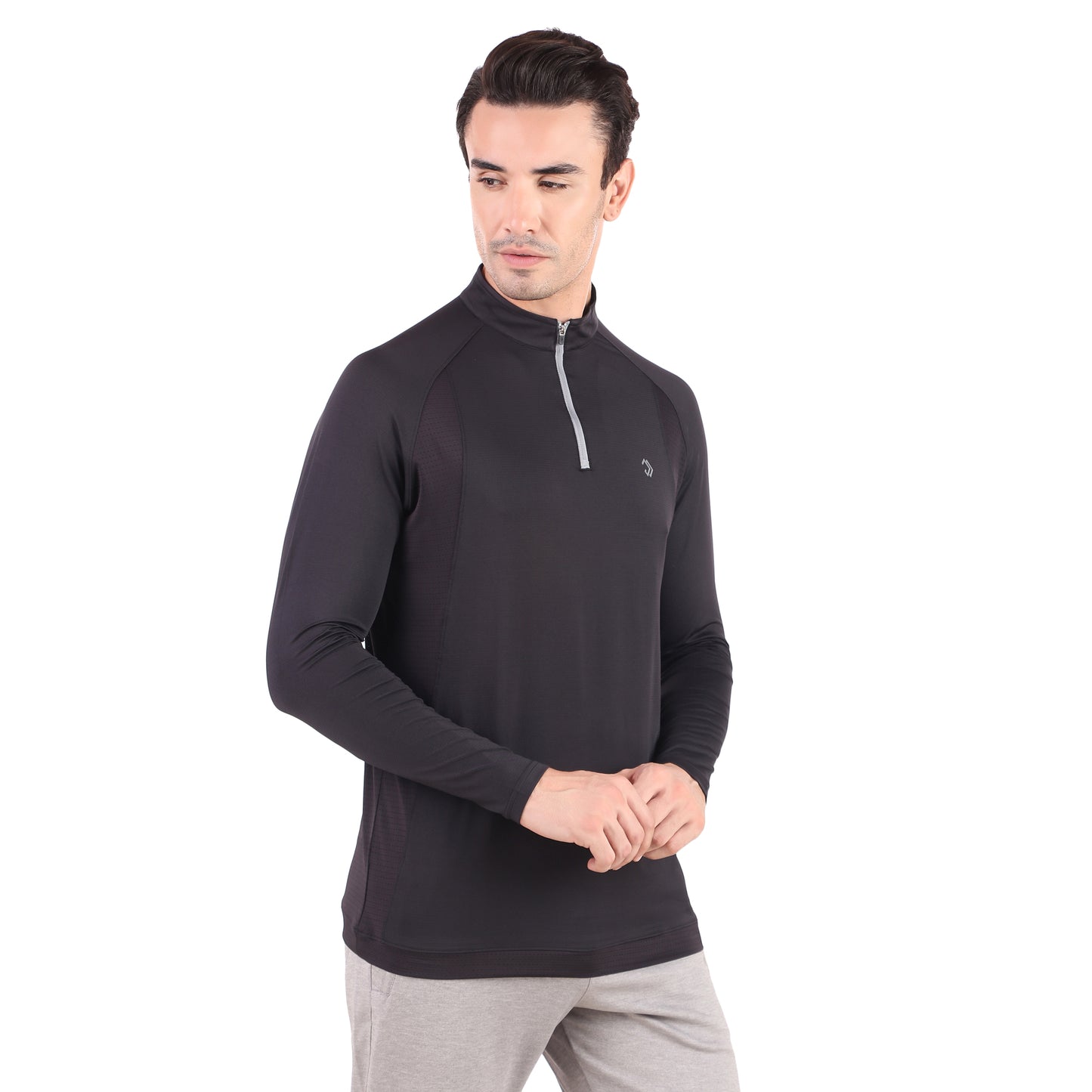FULL SLEEVES TEE ESSENTIALS BLACK